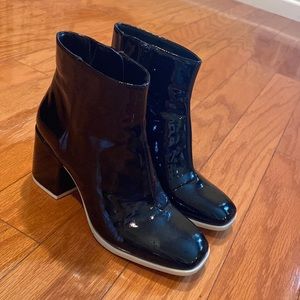 Mix No 6 Black Patton Leather Booties. Size 6.5